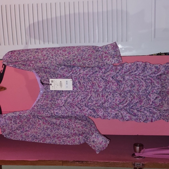 ZARA Ruched lilac floral dress - Picture 3 of 4